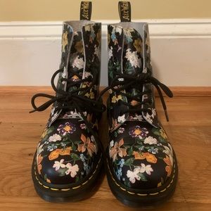 Dr. Martens floral, never worn!